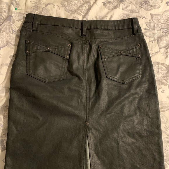 Marc Jacobs coated skirt - Picture 3 of 8